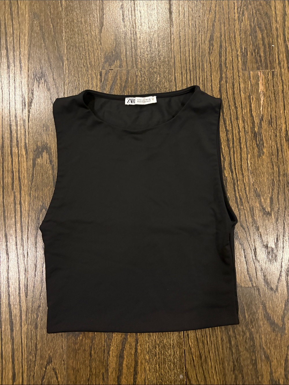 Zara Black Sleeveless Cropped Tank Top size small
